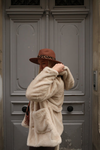Hattu elegant beauty