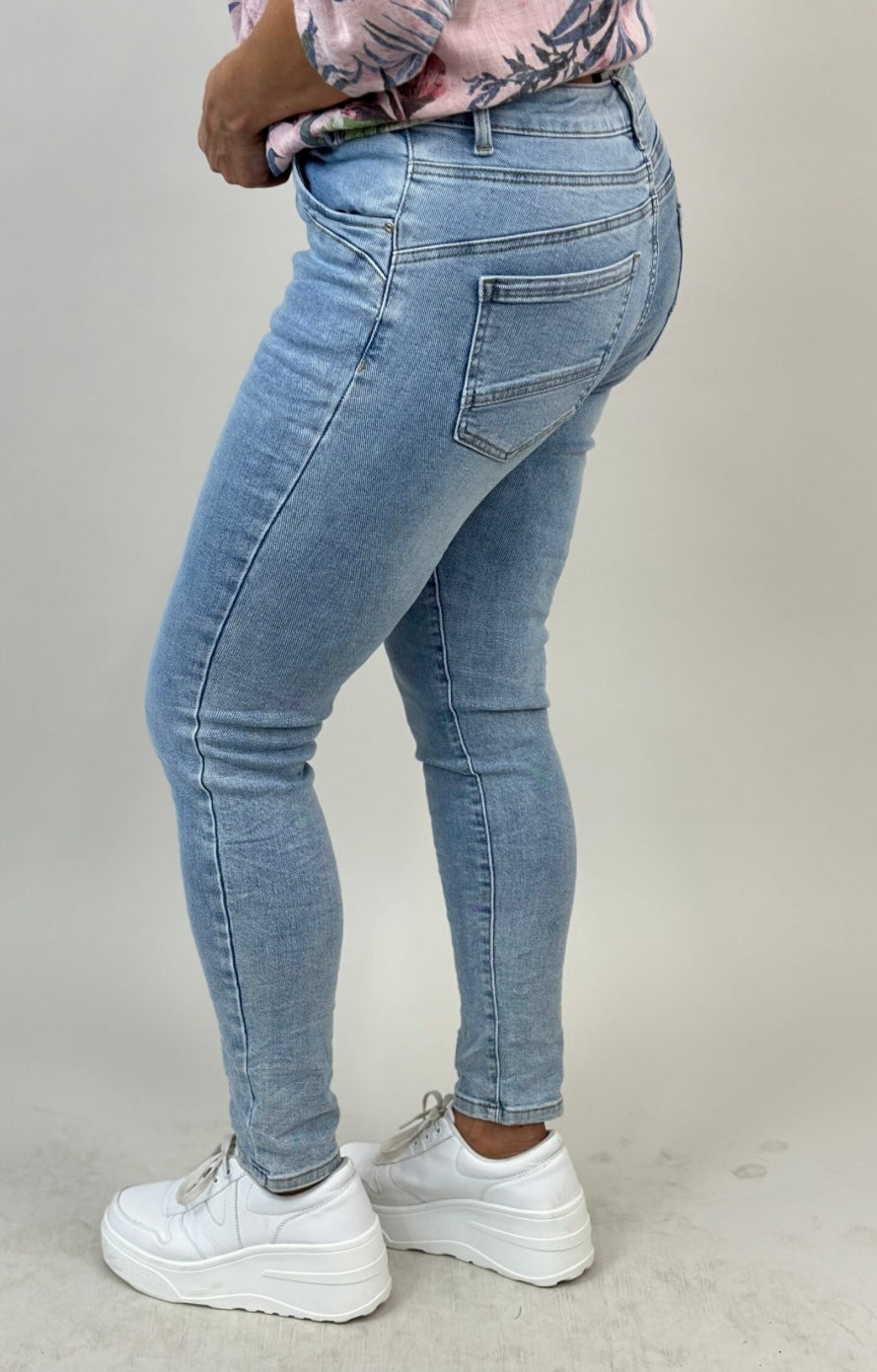 STRECHFARKKU NINNA 69,90€